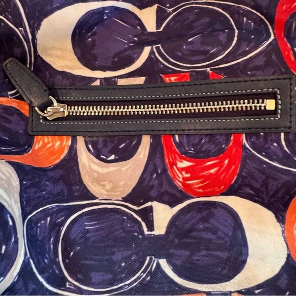 Coach Limited Edition Scribble Print Hobo Bag
Style No. D1271-19948 - Picture 8 of 12